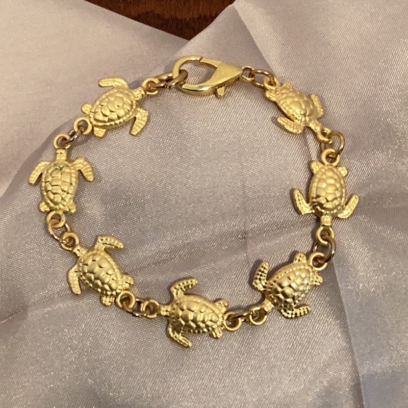 Turtle Bracelet 24$
